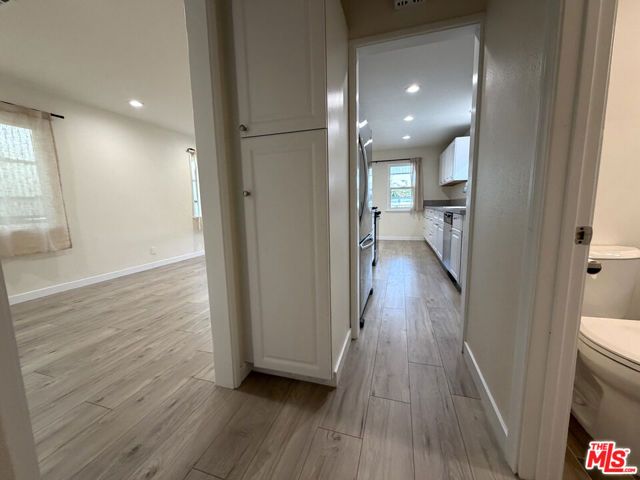 1165 Western Avenue, Glendale, CA 91201