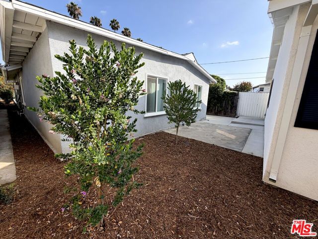 1165 Western Avenue, Glendale, CA 91201