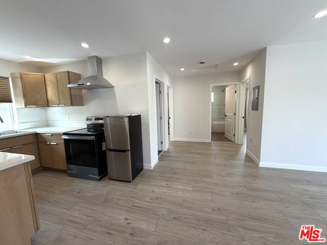 1165 Western Avenue, Glendale, CA 91201