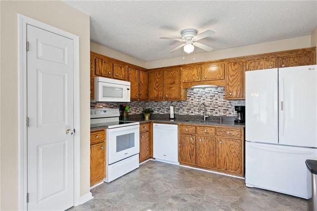 19 Greenhouse Drive SE, Cartersville, GA 30120