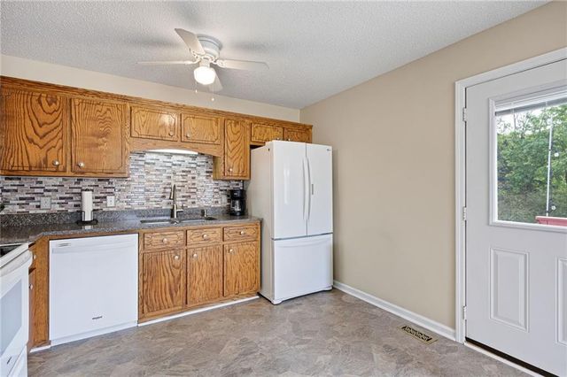 19 Greenhouse Drive SE, Cartersville, GA 30120