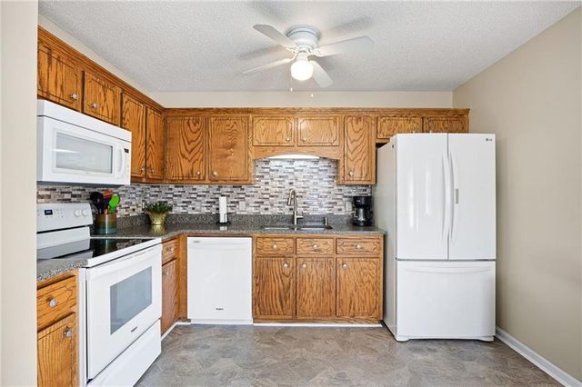 19 Greenhouse Drive SE, Cartersville, GA 30120