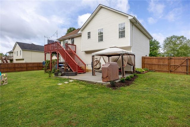 19 Greenhouse Drive SE, Cartersville, GA 30120