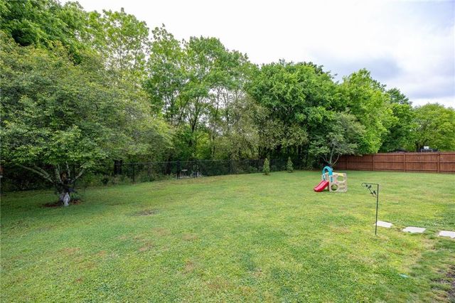 19 Greenhouse Drive SE, Cartersville, GA 30120