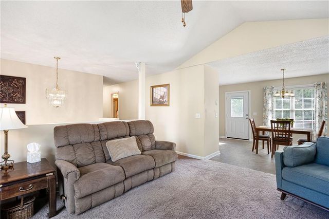 19 Greenhouse Drive SE, Cartersville, GA 30120
