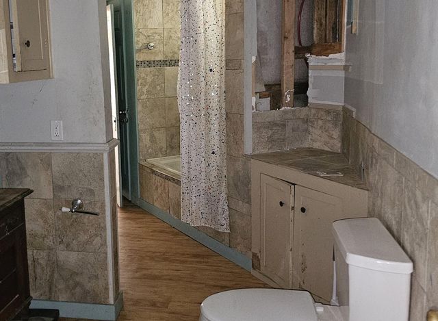 505 N Walnut Avenue, Eagle Lake, TX 77434