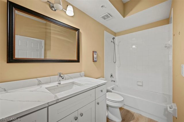 1920 Willow Bend CIR 1-103, Naples, FL 34109