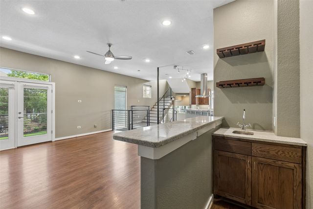 5715 La Vista Drive, Dallas, TX 75206