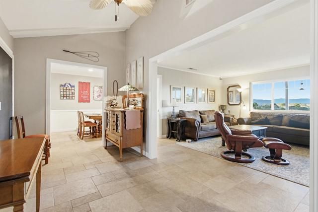 5012 Sleeping Indian Road, Fallbrook, CA 92028