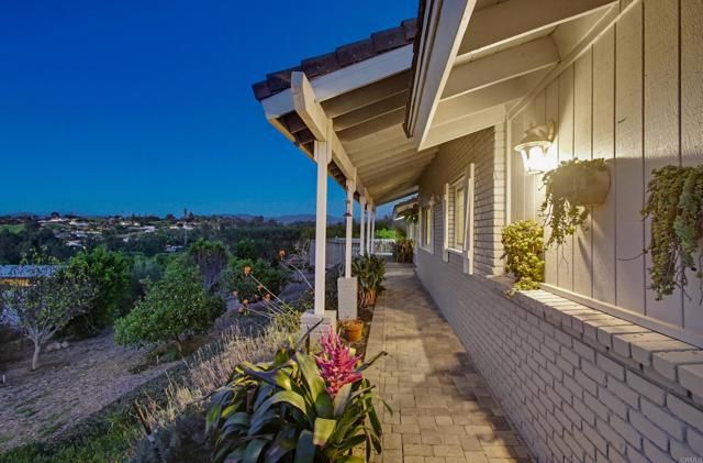 5012 Sleeping Indian Road, Fallbrook, CA 92028