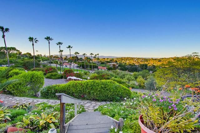 5012 Sleeping Indian Road, Fallbrook, CA 92028