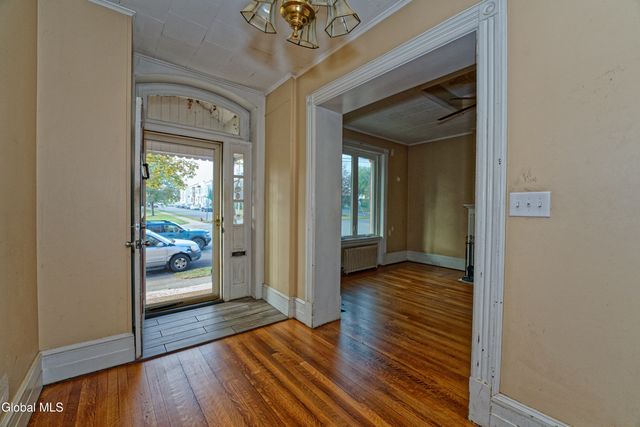 515 16th Street, Watervliet, NY 12189