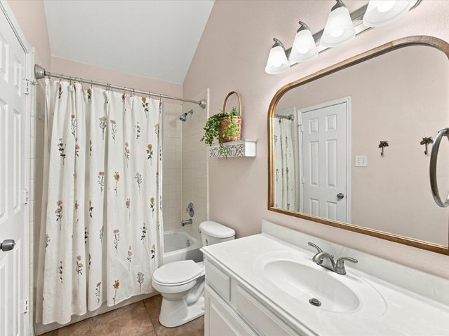 5344 Ridge View Drive, Watauga, TX 76137