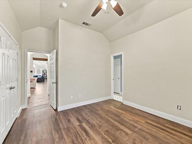 5344 Ridge View Drive, Watauga, TX 76137