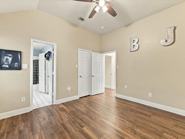 5344 Ridge View Drive, Watauga, TX 76137