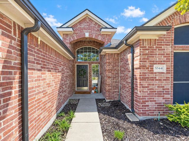 5344 Ridge View Drive, Watauga, TX 76137