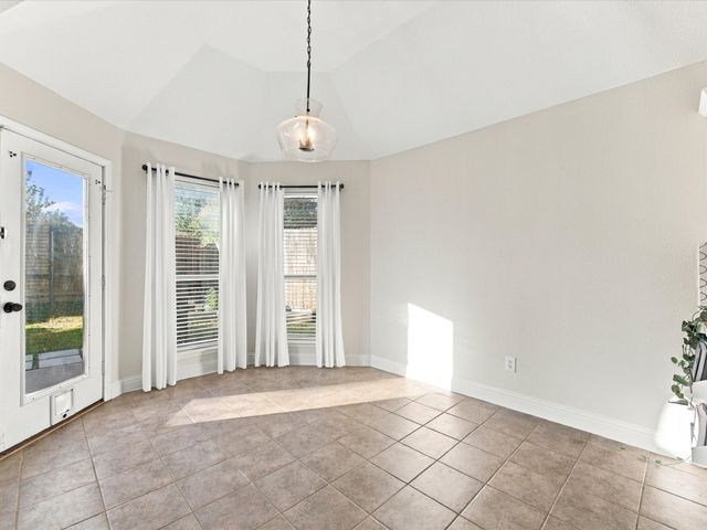 5344 Ridge View Drive, Watauga, TX 76137