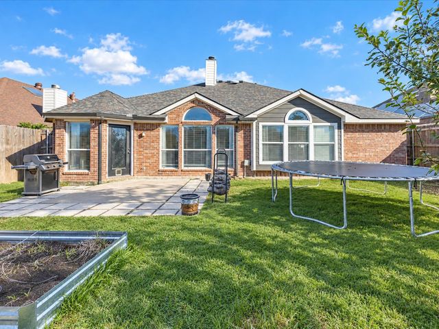5344 Ridge View Drive, Watauga, TX 76137