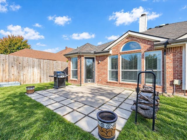 5344 Ridge View Drive, Watauga, TX 76137