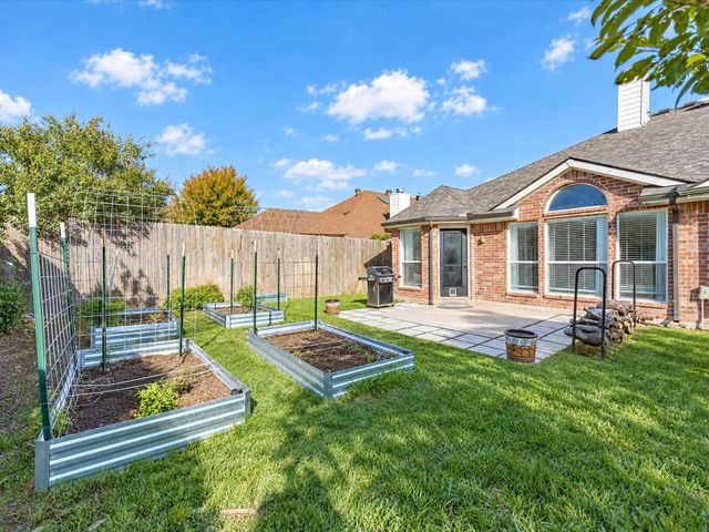 5344 Ridge View Drive, Watauga, TX 76137