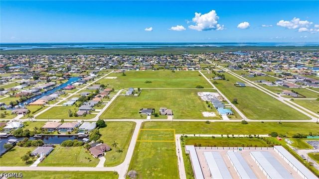 3227 NW 7th ST, Cape Coral, FL 33993