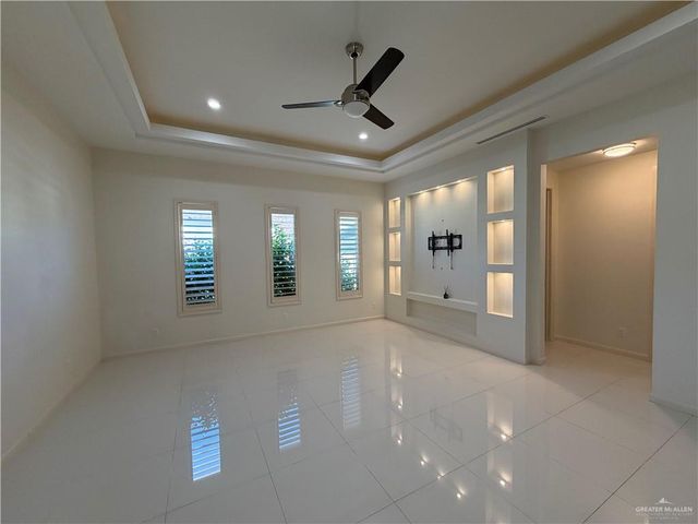 2818 Esmeralda Street, Edinburg, TX 78539