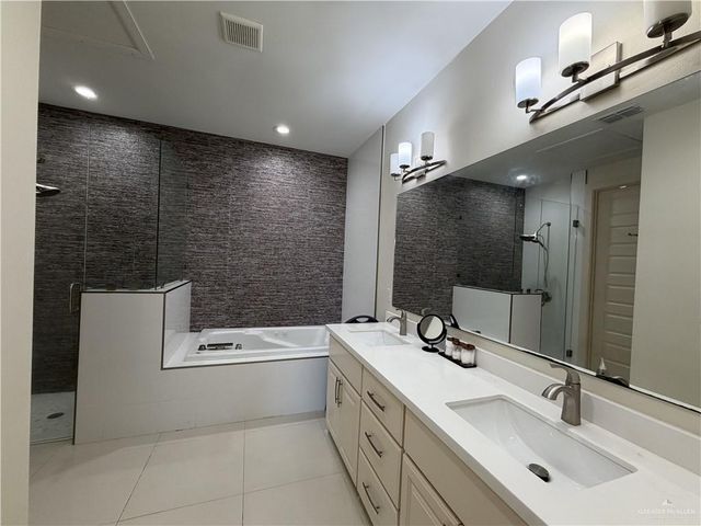 2818 Esmeralda Street, Edinburg, TX 78539