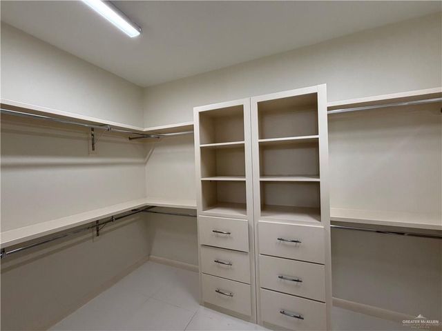 2818 Esmeralda Street, Edinburg, TX 78539