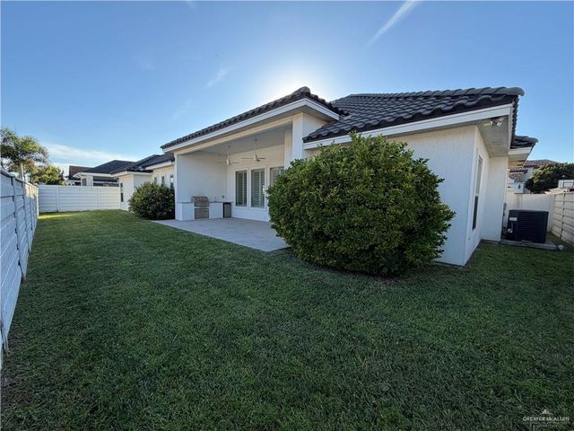 2818 Esmeralda Street, Edinburg, TX 78539