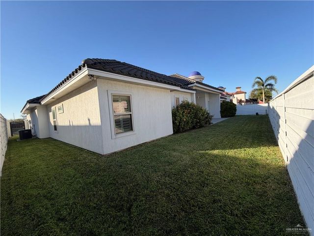 2818 Esmeralda Street, Edinburg, TX 78539