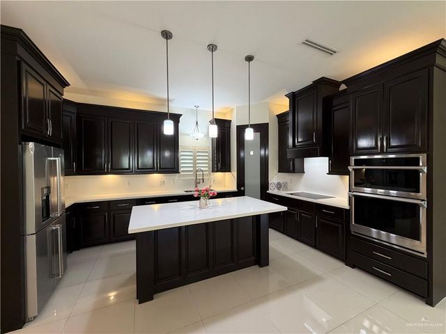 2818 Esmeralda Street, Edinburg, TX 78539