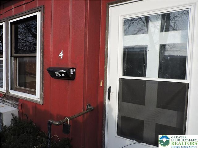 866 North Van Buren Street, Allentown City, PA 18104