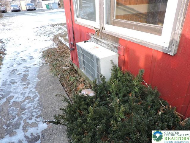 866 North Van Buren Street, Allentown City, PA 18104