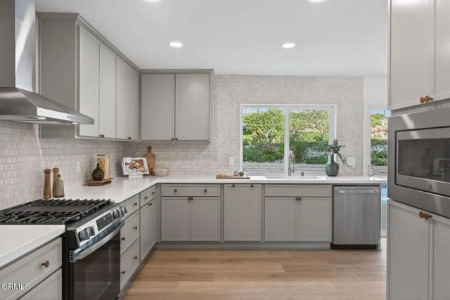 2868 Amber Wood Place, Thousand Oaks, CA 91362