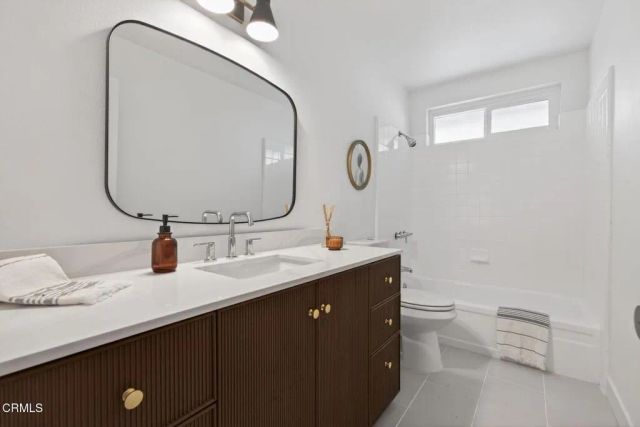 2868 Amber Wood Place, Thousand Oaks, CA 91362