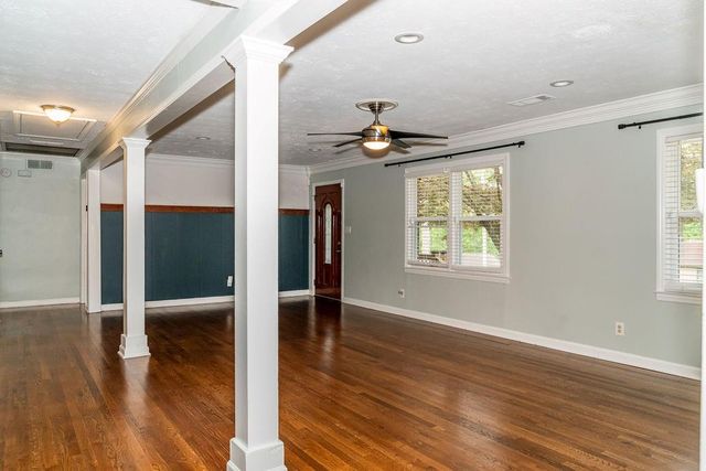 2331 Robin Lane SE, Smyrna, GA 30080