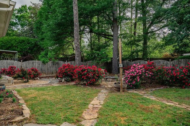 2331 Robin Lane SE, Smyrna, GA 30080