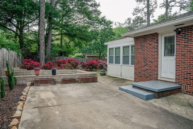 2331 Robin Lane SE, Smyrna, GA 30080