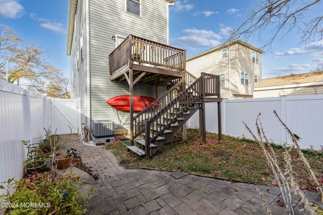 42 Jahn Street, Keansburg, NJ 07734