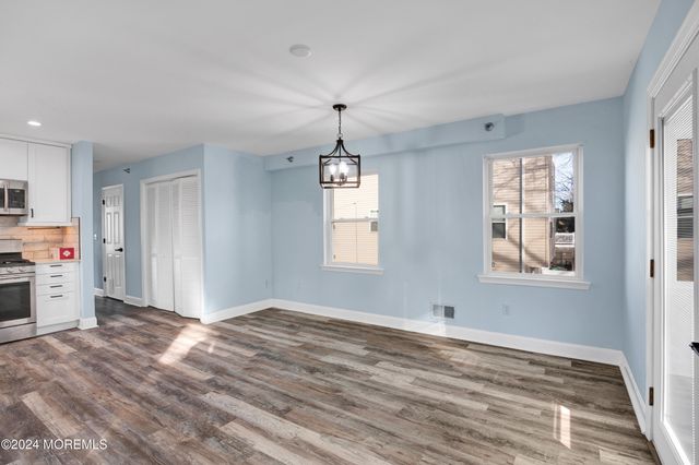 42 Jahn Street, Keansburg, NJ 07734