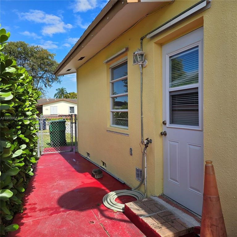 12900 SW 81st 0, Miami, FL 33183