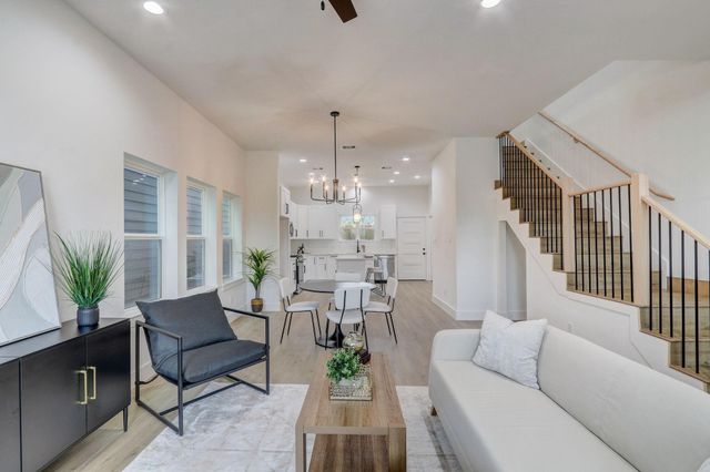 1211 Dewalt Street, Houston, TX 77088