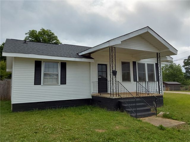 805 Goddard Avenue, Seneca, SC 29678