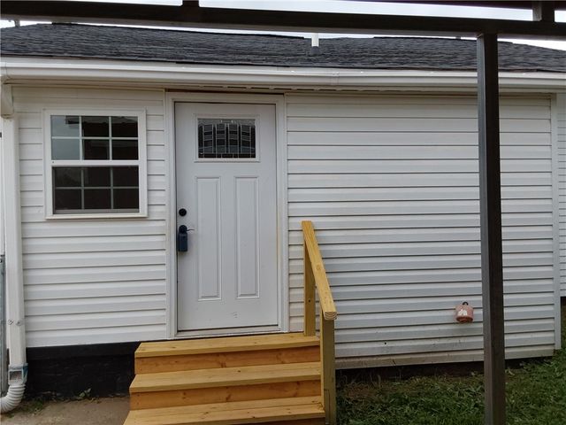 805 Goddard Avenue, Seneca, SC 29678