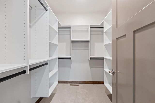 363 BATTERY AVENUE, De Pere, WI 54115