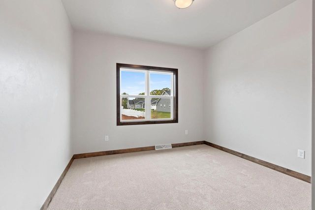 363 BATTERY AVENUE, De Pere, WI 54115