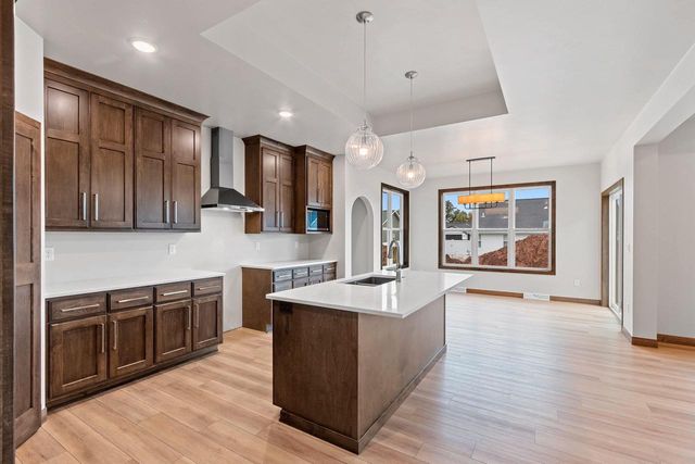 363 BATTERY AVENUE, De Pere, WI 54115