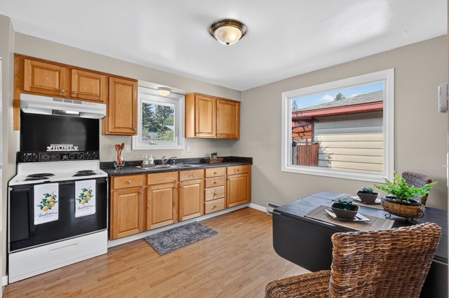 914 E Dalke Ave, Spokane, WA 99208