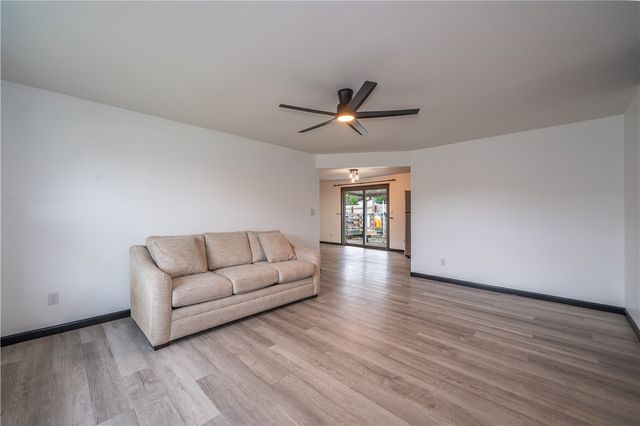 7701 Shepherdess Drive, Huber Heights, OH 45424