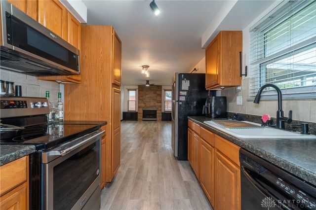 7701 Shepherdess Drive, Huber Heights, OH 45424